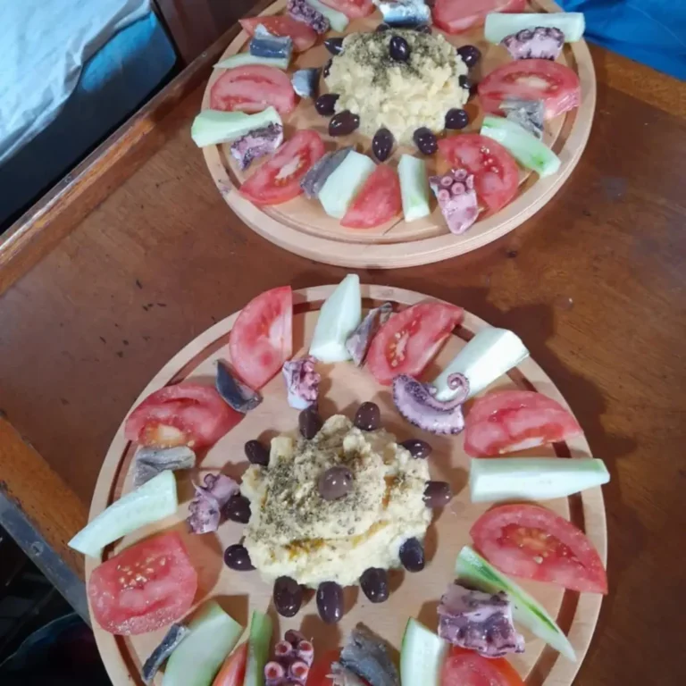 ELEOUSA 3 1024x1024 1 768x768