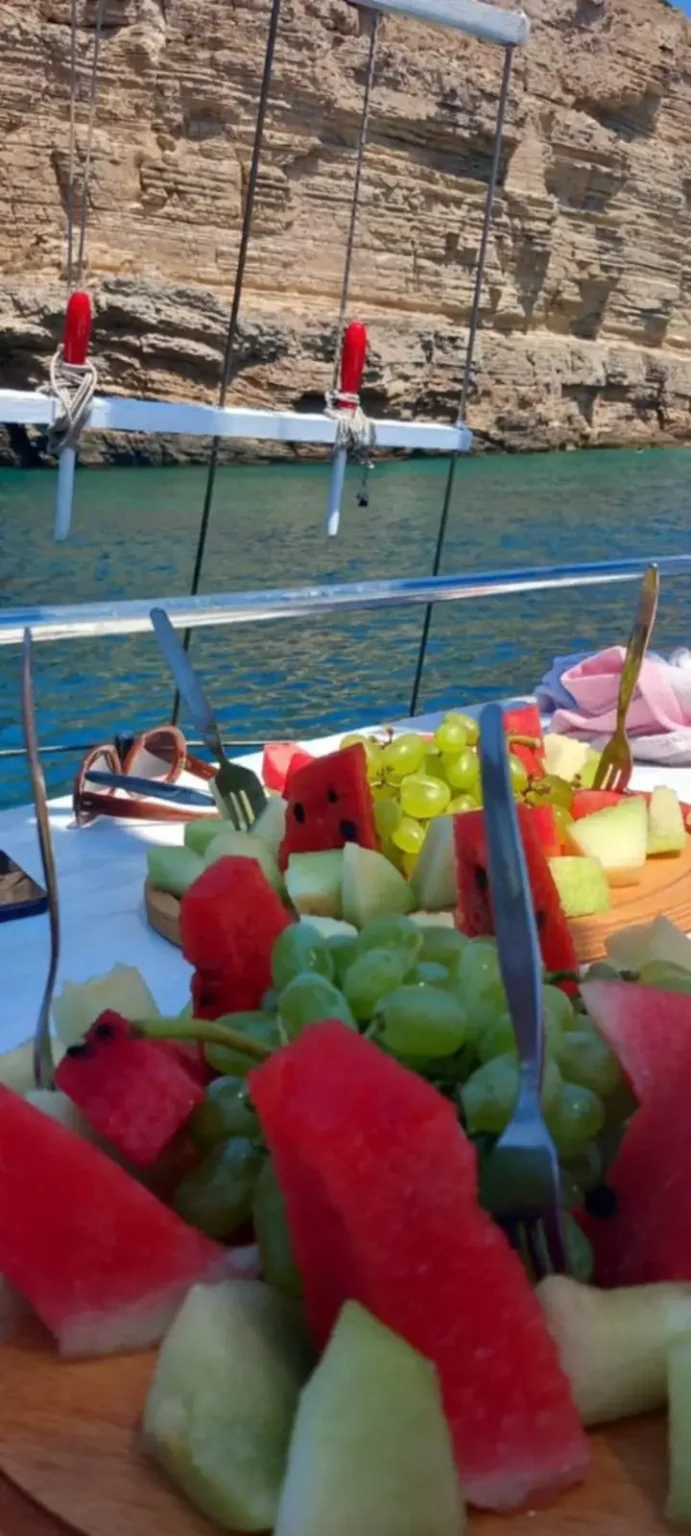 ELEOUSA 6 691x1536 1