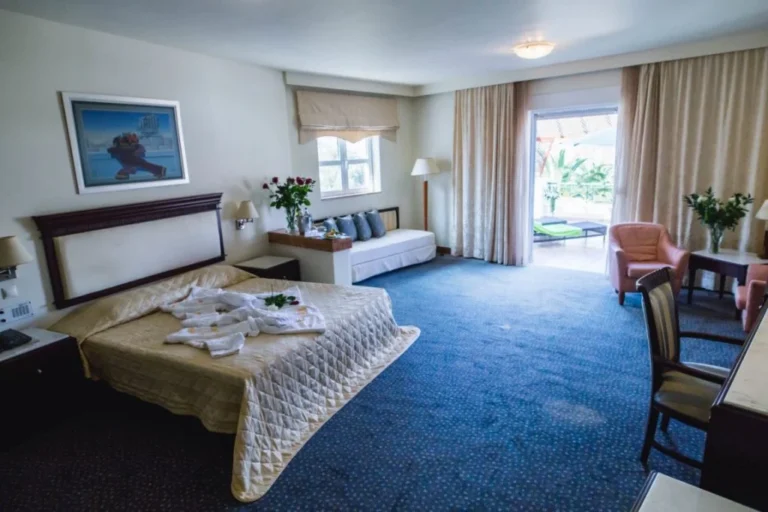 GeorgeBouzakis1 480 1024x683 1 768x512