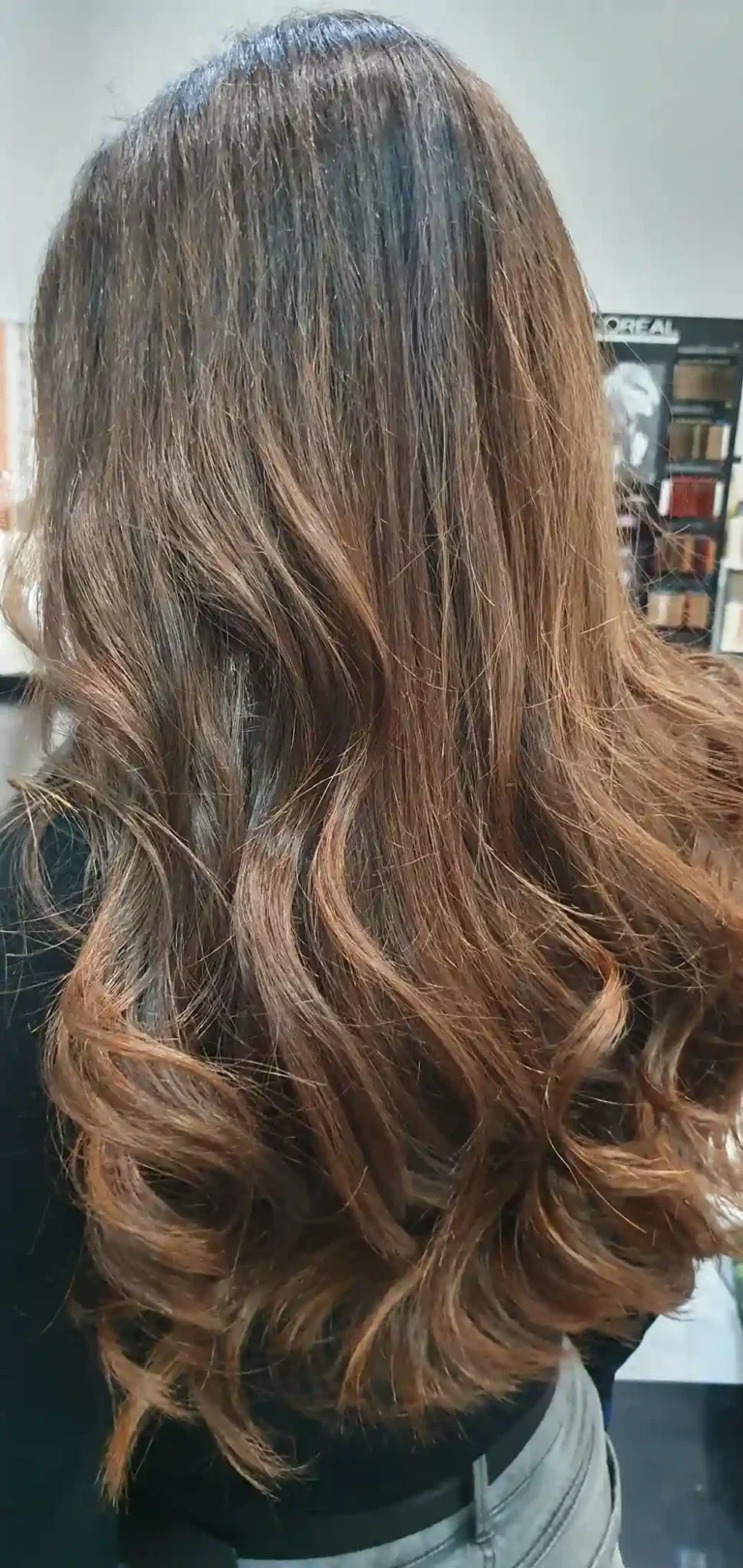 480916129 3030309770453028 8581352031319002769 n 768x1622